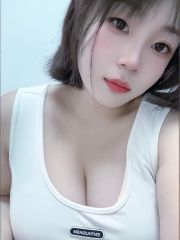 巨乳肥臀学生妹