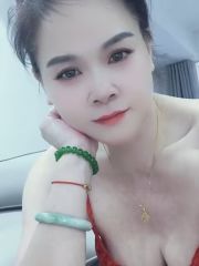 丰满大奶热辣少妇