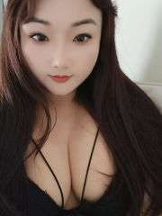 圆臀美乳阿茶