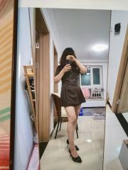 三张车震少妇