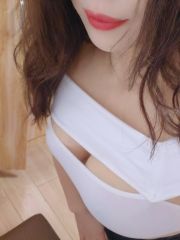 潮喷骚货小梦