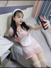 岛内性感嫩妹