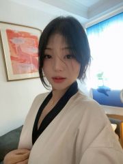 广州一线天白虎粉嫩鲍鱼小妹妹