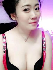 大胸巨乳少妇