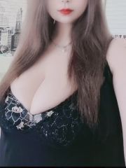 秦淮巨乳小曼