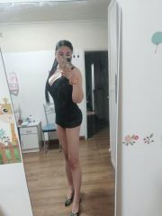 黑丝长腿苗苗